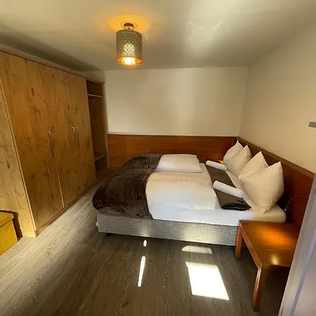 Am Kalvarienberg Villenapartment & Апартаменты