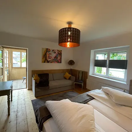 Am Kalvarienberg Villenapartment & Апартаменты Бад-Ишль